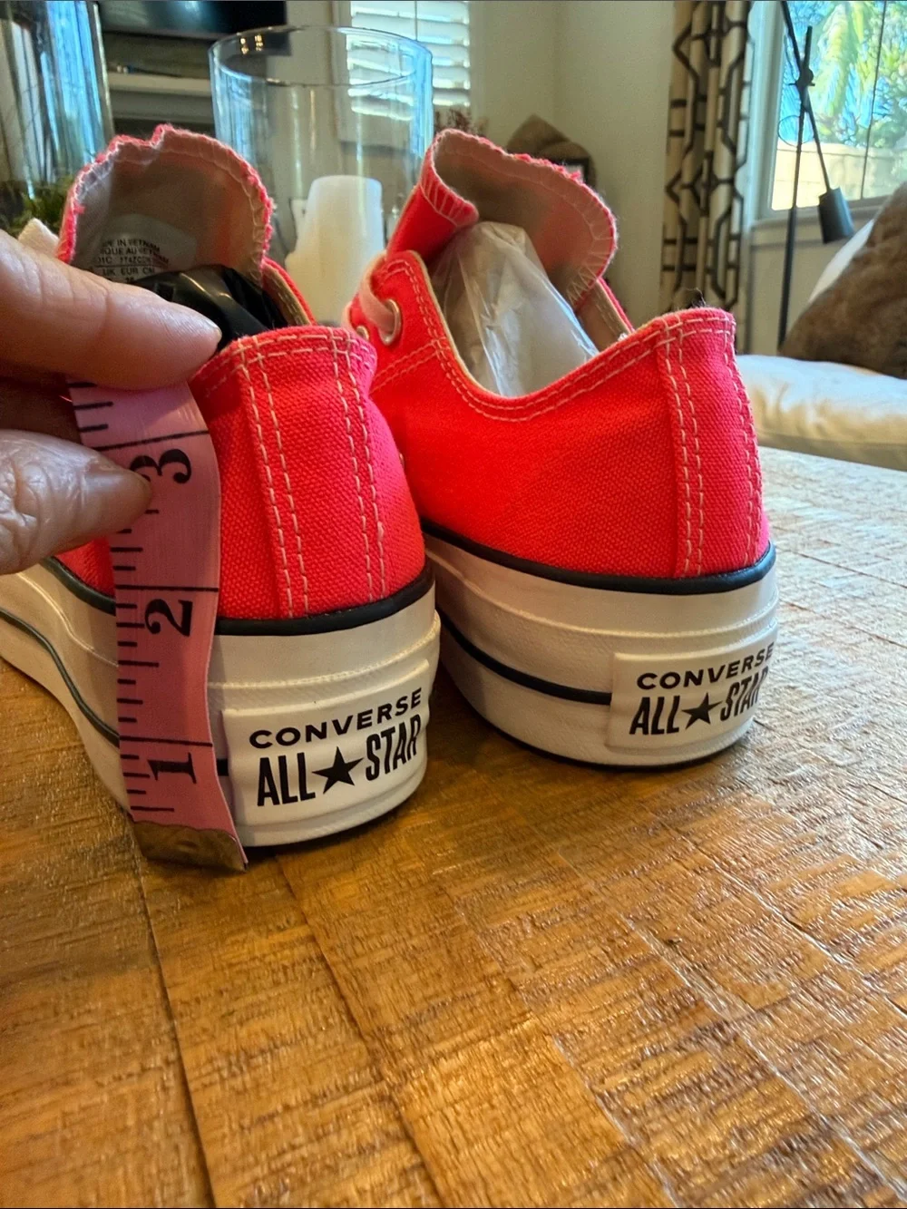 Converse low top
